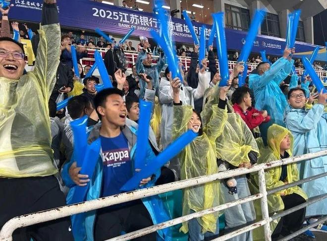 “苏超”联赛吸引全国注意又燃又搞笑凯发一触即发“没有假球全是世仇”！(图19)